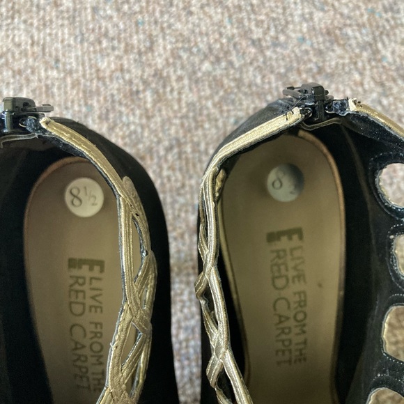 Black and gold heels! - Picture 5 of 6